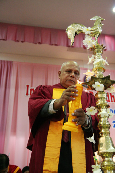 IBC's 2nd convocation, August 2, 2009 (2) | International Buddhist College